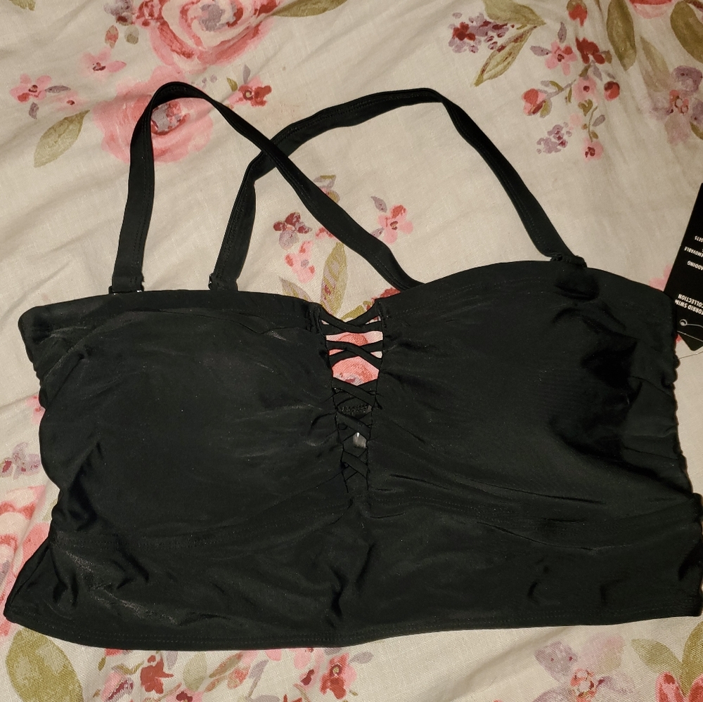 NWT torrid swim top